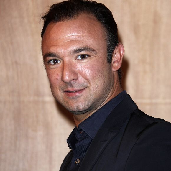 Toutefois, rien est précisé concernant le lieu de résidence des deux stars de TF1 ! 

Alexandre Devoise - Archive - Conférence de presse de France 2 à Paris le 5 septembre 2011.