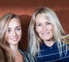 À l’occasion de l’anniversaire de sa fille, Estelle Lefébure a partagé en story Instagram une série de clichés retraçant l’évolution d’Emma, de son enfance à aujourd’hui...

Estelle Lefebure et sa fille Emma Smet - People au village des Internationaux de Tennis de Roland Garros à Paris, le 6 juin 2018. 
© Cyril Moreau/Bestimage