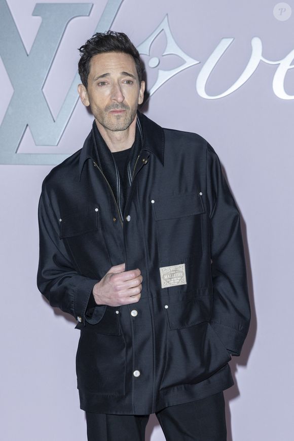 Adrien Brody - Photocall pour le défilé Louis Vuitton prêt à porter hommes Automne / hiver  2025 - 2026 lors de la fashion week à Paris le 21 2025. © Olivier Borde /Bestimage