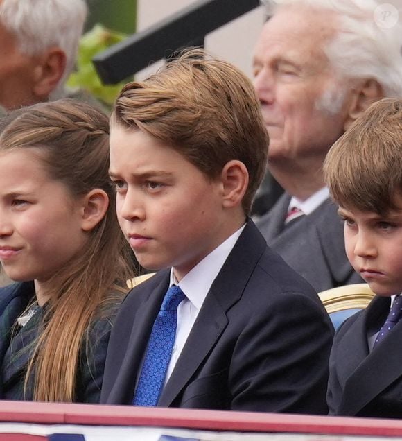 La princesse Charlotte de Galles, Le prince George de Galles, Le prince Louis de Galles, - La famille royale britannique assiste aux célébrations du 80ème anniversaire de la fin de la Seconde guerre mondiale (VE Day) à Londres, le 5 mai 2025.