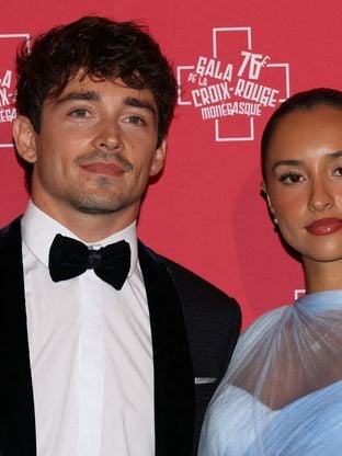 Charles Leclerc et Alexandra Saint Mleux partagent les images de leur cérémonie