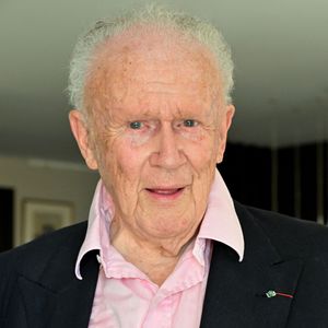 Philippe Bouvard à son domicile à Cannes, le 24 août 2022, pour une interview. 

© Bruno Bebert/Bestimage