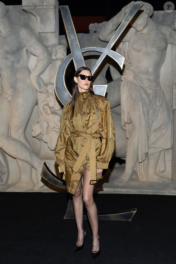 Charlotte Cardin - Photocall du défilé Saint Laurent "Collection Femme Prêt-à-Porter Automne/Hiver 2026-2027" lors de la Fashion Week de Paris, le 3 mars 2026

© Cyril Moreau / Bestimage