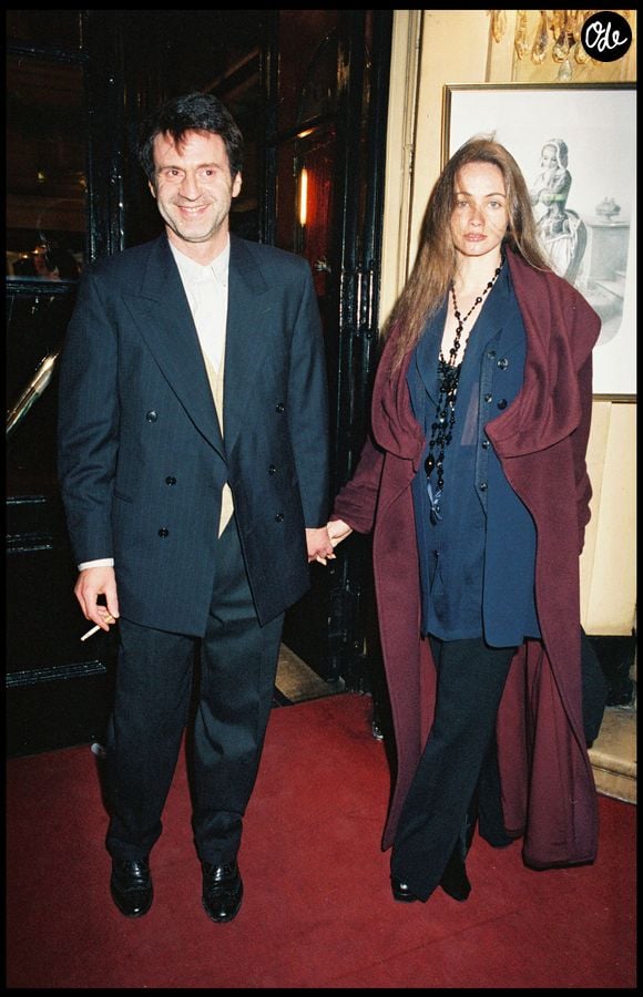 Dans un ouvrage, l'acteur avoue avoir eu beaucoup de mal à surmonter cette rupture.

Emmanuelle Béart et Daniel Auteuil - Archives datant de 1993
AGENCE / BESTIMAGE