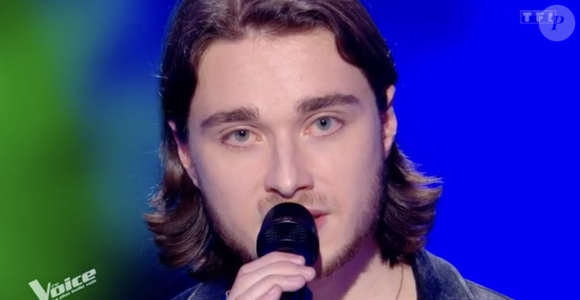 C'est ce qu'a expérimenté Eliott, jeune étudiant parisien de 21 ans en littérature anglaise.

The Voice, TF1, 1er mars 2025