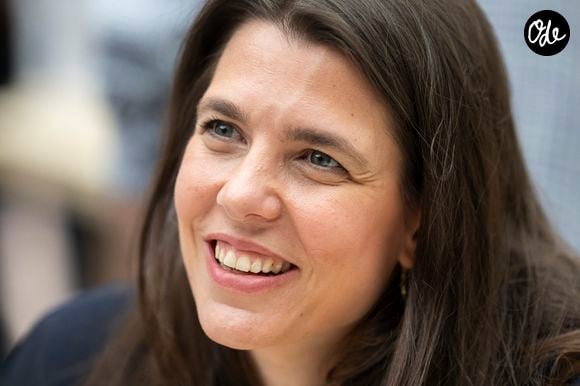 Charlotte Casiraghi lors du Salon du livre de Paris, le 17 avril 2026 à Paris, en France. Photo : Eliot Blondet/ABACAPRESS.COM