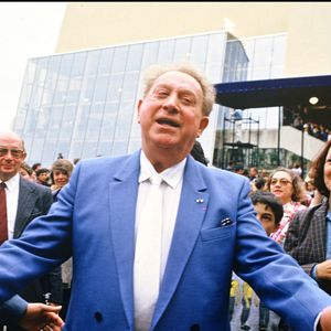 Charles Trenet a incontestablement marqué la chanson française. 

Archives - Charles Trenet lors du Festival de Cannes