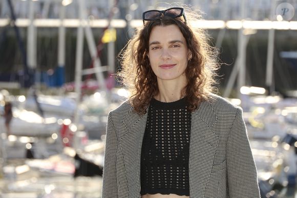 Camille Rutherford de la série Extra Lucide 
La 27e édition du Festival de la Fiction de La Rochelle, vendredi 19 eptembre 2025. © Christophe Aubert via Bestimage