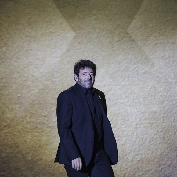 Patrick Bruel lors d'une cérémonie organisée par le Conseil des institutions juives de France (CRIF) en hommage aux victimes des attentats du Hamas du 7 octobre 2023 contre Israël, à l'occasion du premier anniversaire de l'événement, à Paris, le 7 octobre 2024.  © Jack Tribeca / Bestimage