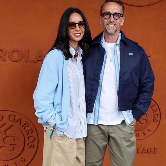 Sarah Boumaza et Philippe Caverivièreau village lors des Internationaux de France de Tennis de Roland Garros 2025, à Paris, France, le 2 Juin 2025. © Jacovides-Moreau/Bestimage
