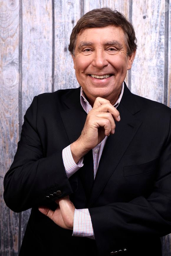 Rendez-vous portrait en studio avec Jean-Pierre Foucault à Paris le 9 novembre 2017.
© Cédric Perrin / Bestimage