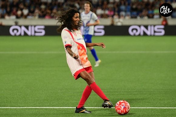 Shy'm au match caritatif "Charity All Stars" au profit des associations "Zoé4life" et "Princesse Margot" au stade de la Tuilière à Lausanne (Suisse), le 5 septembre 2026. Ce soir-là, 140.000 euros ont été récoltés au profit de ces oeuvres de charité. © Romain Doucelin / Bestimage