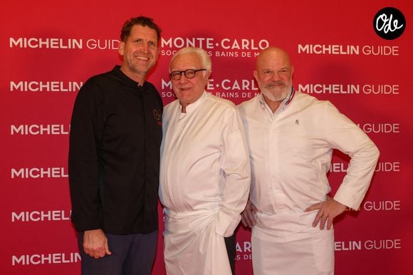 Les chefs Alexandre Mazzia, Philippe Etchebest et Alain Ducasse au photocall du dîner des Chefs, à la veille de la Cérémonie des remises des Etoiles Michelin à l'hôtel de Paris Monte-Carlo à Monaco, le 15 mars 2026. © Jean-Marc Lhomer/Bestimage