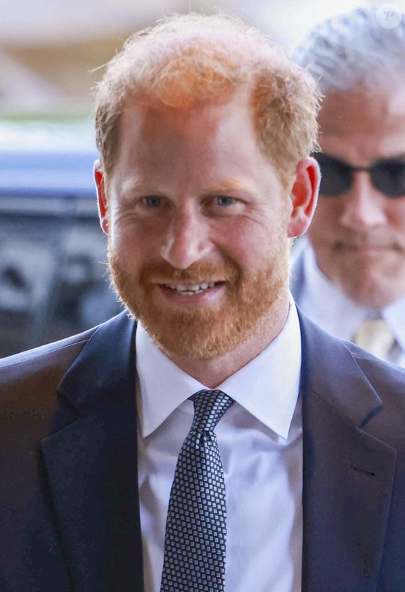 Le prince Harry, duc de Sussex, arrive à la cérémonie des WellChild Awards 2025, qui se tient au centre de Londres. © Mirrorpix / Bestimage