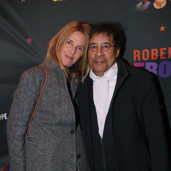 Sandrine Kiberlain et Laurent Voulzy - Célébrités au Concert de Robert Charlebois, « Robert en CharleboisScope » au Grand Rex à Paris France, le 1er Avril 2023. 
© Bertrand Rindoff / Bestimage