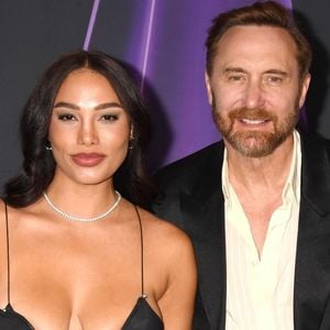 David Guetta et sa compagne Jessica Ledon lors des American Music Awards 2025, organisés au Fontainebleau de Las Vegas.

© Backgrid USA / Bestimage