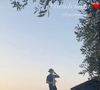 Le 20 juillet, elle a partagé sur Instagram des moments joyeux entourée de ses amies, notamment avec sa “bff”, dans une ambiance détendue. 

Estelle Lefébure a partagé plusieurs clichés de ses vacances dans le sud de la France sur Instagram.