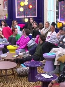 Quelle équipe de la Star Academy sera sauvée par les professeurs à la suite des évaluations ? Voici notre pronostic !