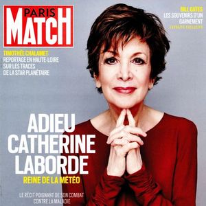 Catherine Laborde se décidera alors à consulter un spécialiste, qui lui annoncera rapidement la mauvaise nouvelle : elle souffre de la maladie à corps de Lewy, une pathologie incurable, raconte "Paris Match".

Catherine Laborde en Une de "Paris Match".