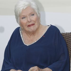 Elle a rappelé que, malgré les progrès scientifiques, le sida tue encore plus de 600 000 personnes chaque année dans le monde.

Exclusif - Line Renaud - Inauguration de la place Line Renaud a Rueil-Malmaison le 22 Juin 2024.
© Jlppa / Bestimage