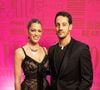 Alors qu'ils semblaient faire leur vie chacun de leur côté, voilà qu'Iris Mittenaere et Diego El Glaoui sont à nouveau sur le devant de la scène.
Iris Mittenaere et son fiancé Diego El Glaoui - Soirée du bijoutier APM Monaco sur la plage La Môme lors du 76ème Festival International du Film de Canne. Rachid Bellak-Tiziano da Silva/Bestimage