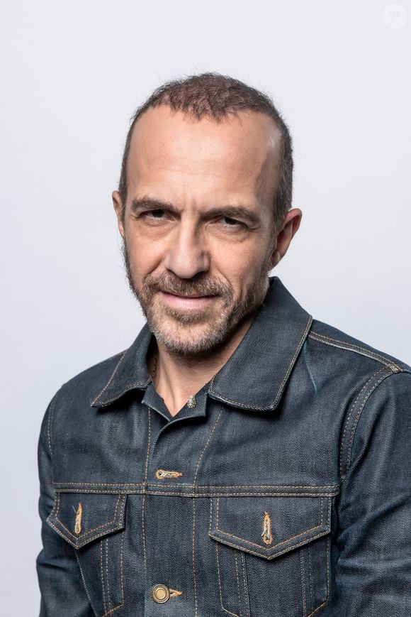 Exclusif - No Web - No Tabloids - Calogero - Studio - Enregistrement de la 2ème partie de soirée de l'émission "La chanson secrète", présentée par N.Aliagas et diffusée le 1er décembre sur TF1
© Guillaume Gaffiot-Cyril Moreau / Bestimage