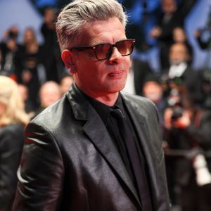 Benjamin Biolay - Descente des marches du film « Marcello Mio » lors du 77ème Festival International du Film de Cannes, au Palais des Festivals à Cannes. Le 21 mai 2024

© Christophe Clovis / Bestimage