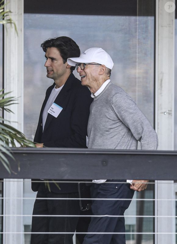 Bill Gates et Matt McKinney à Miami en 2025.
Crédit : Backgrid USA / Bestimage