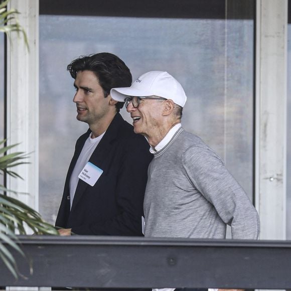 Bill Gates et Matt McKinney à Miami en 2025.
Crédit : Backgrid USA / Bestimage