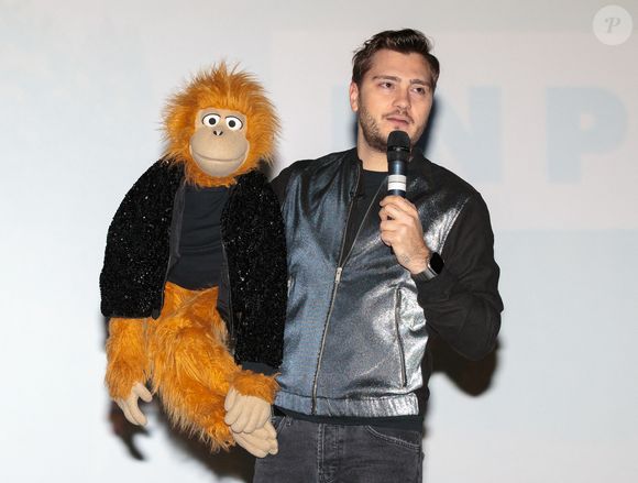 Jeff Panacloc et Jean-Marc à la première du film "Jeff Panacloc : À la poursuite de Jean-Marc" au Kinepolis de Lomme, France, le 25 novembre 2023. © Stéphane Vansteenkiste/Bestimage