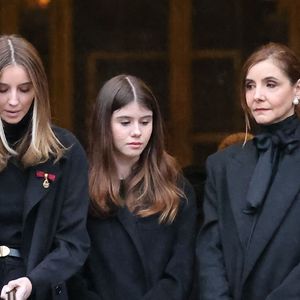 Les princesses Luisa et Vittoria de Savoie avec leur mère, la princesse Clotilde Courau de Savoie - Sorties des funérailles du prince Victor Emmanuel de Savoie en la cathédrale Saint-Jean-Baptiste de Turin le 10 février 2024. © Dominique Jacovides/Bestimage