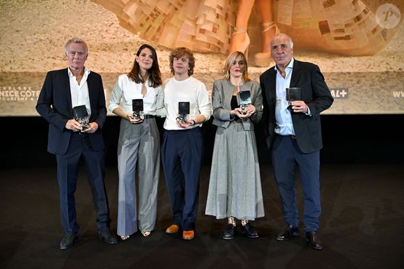 Franck Dubosc, Prix Romain Gary, Joséphine Japy, Prix coup de coeur, Alex Lutz, Prix Cineroman du meilleur film, Valérie Donzelli, Prix d'honneur, Jacques Fieschi, Prix spécial du jury, lors de la soirée de clôture de la 7e édition du festival Cineroman à Nice le 4 octobre 2025. © Bebert-Jacovides/Bestimage