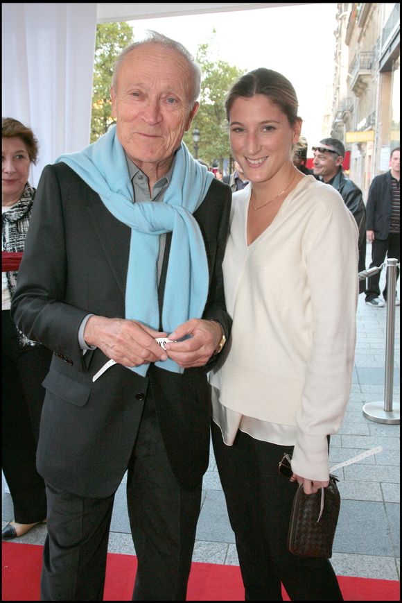 Et pourtant, au sein de la famille nombreuse de cet homme autoritaire, les héritiers ne manquent pas. 

Jérôme Seydoux et sa fille Raphaëlla BERTRAND RINDOFF PETROFF / BESTIMAGE