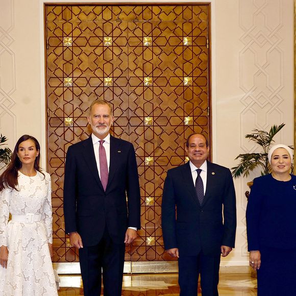 Le roi Felipe VI d'Espagne,la reine Letizia, le président Abdelfatah Al-Sisi et la première dame Entissar Amer Al-Sisi lors de la deuxième journée de la visite d'État de la famille royale espagnole en Égypte. © LALO YASKY / BESTIMAGE