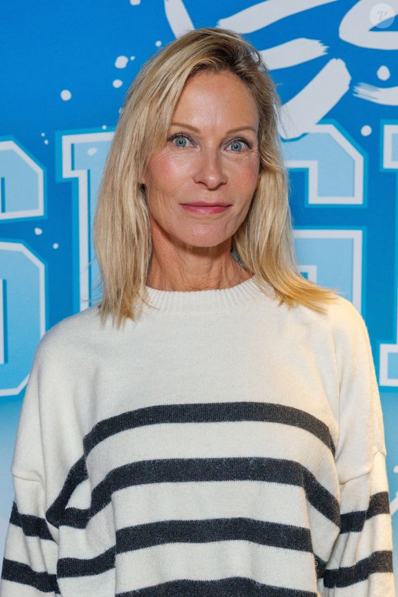 Rebecca Hampton assiste au photocall de la première de Les SEGPA Au Ski qui se tient au Wepler à Paris, France, le 18 décembre 2023. Photo par David Boyer/ABACAPRESS.COM