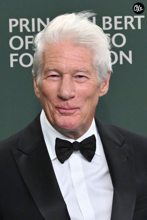 Bien avant le succès de Pretty Woman, Richard Gere avait déjà été récompensé en Italie pour son rôle dans Les Moissons du ciel, confirmant ainsi ses liens durables avec le cinéma européen.

Richard Gere - Photocall du 20ème anniversaire de la fondation Prince Albert II de Monaco à la salle Garnier de l’Opéra de Monte-Carlo, le 18 septembre 2026. Cet évènement exceptionnel mobilise de nombreux artistes et philanthropes autour du couple princier. © Bruno Bebert / Bestimage