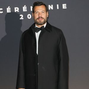 Comment perçoit-il aujourd'hui les choses ? Il regrette s'être excusé et ne le referait pas aujourd'hui.
 
Laurent Lafitte au photocall du dîner de la 50ème édition de la cérémonie des César au Fouquet's à Paris, France, le 28 février 2025. © Coadic Guirec/Bestimage