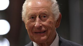 Charles III : Mais qui est son cousin de seulement 18 ans et considéré comme étant "le meilleur parti de la saison" ?