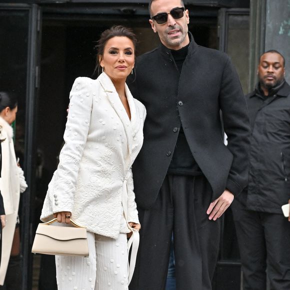 Eva Longoria, Mohammed Al Turki au défilé Elie Saab pendant la semaine de la mode haute couture à Paris, France, le 29 janvier 2025. Photo by Julien Reynaud/APS-Medias/ABACAPRESS.COM