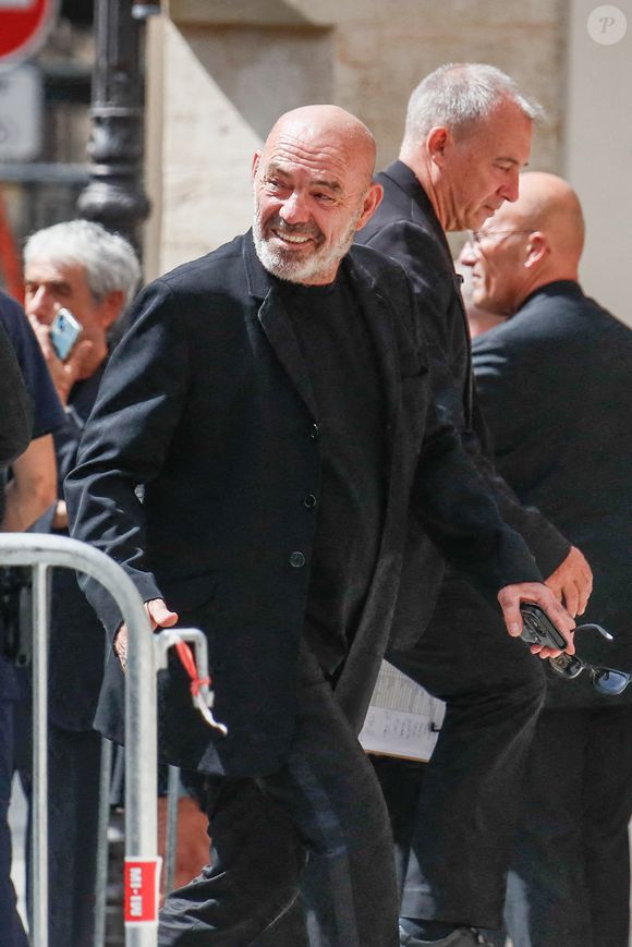 Philippe Corti - Arrivées aux obsèques de Thierry Ardisson en l’église Saint-Roch de Paris, France, le 17 juillet 2025. © Clovis-Jacovides/Bestimage