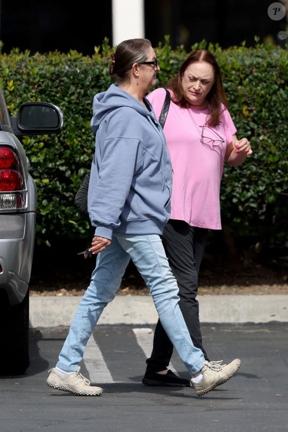 Elizabeth et Leslie Hackman, les filles de Gene Hackmann à Los Angeles, CA pour un brunch. Photo par Elizabeth Hackman, Leslie Hackman Backgrid USA / Bestimage