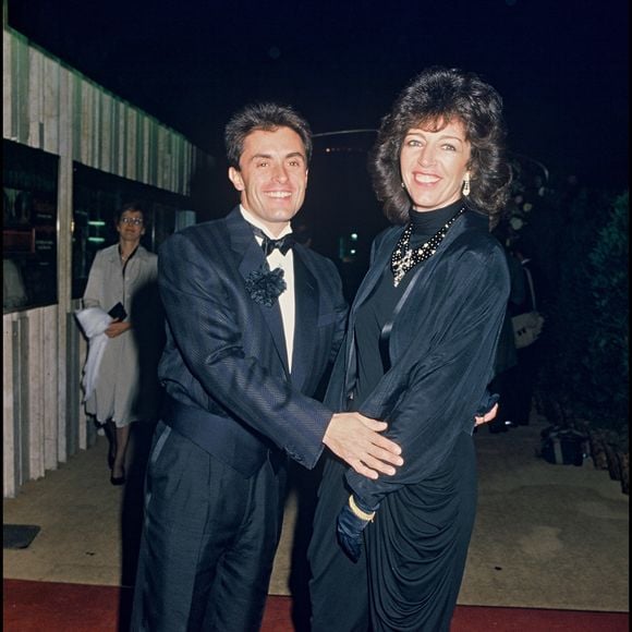 Gérard Holtz et sa femme a la soirée des sept d'or en 1985 © Bestimage