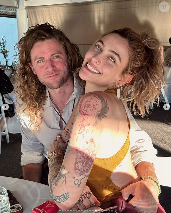 Paris Jackson est fiancée à Justin Long !