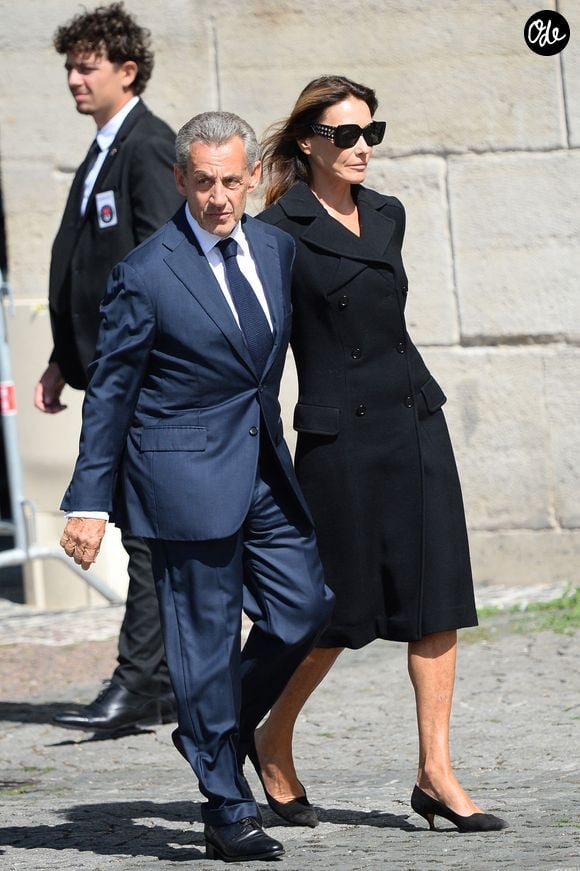 Cette propriété de 300 hectares produit notamment du vin et de l’huile d’olive.

Nicolas Sarkozy et Carla Bruni aux obsèques de Mathilde Favier en l'église Saint-Sulpice à Paris le 31 août 2026.

© Clement Prioli/Bestimage