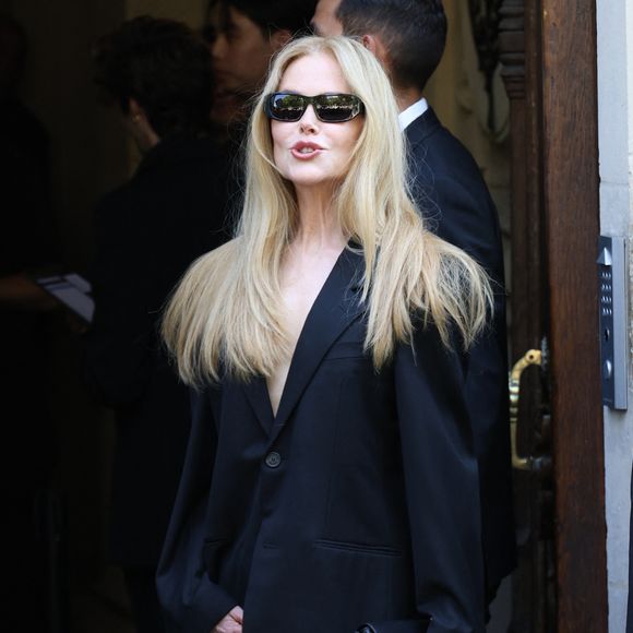 Nicole Kidman - Arrivées au défilé Balenciaga Collection Haute Couture Automne/Hiver 2025-2026 lors de la Fashion Week de Paris (PFW), le 9 juillet 2025. 
© Denis Guignebourg / Bestimage