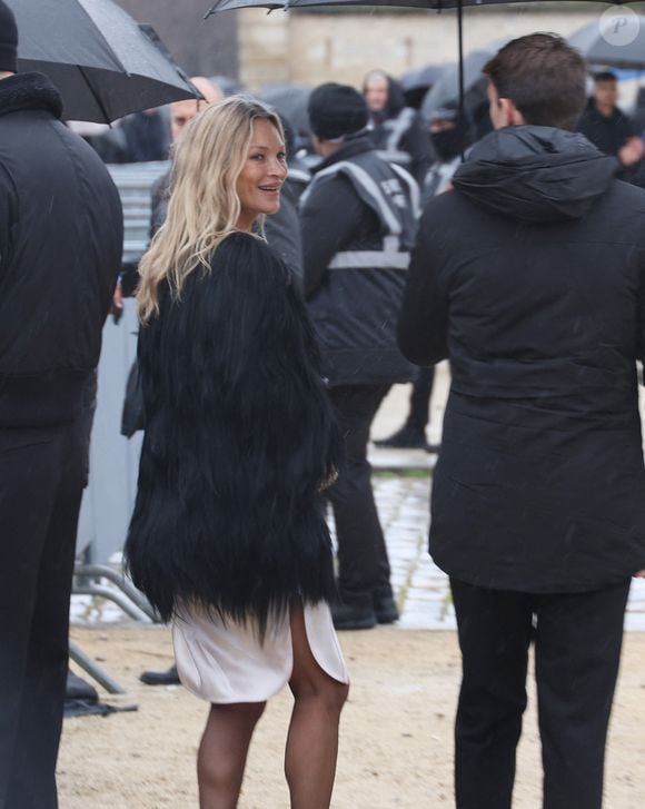 Kate Moss - Arrivées au défilé Dior Homme à l'École-Militaire lors de la semaine de la mode masculine automne/hiver 2025-2026 à Paris, France, le 24 janvier 2025. © Denis Guignebourg/Bestimage