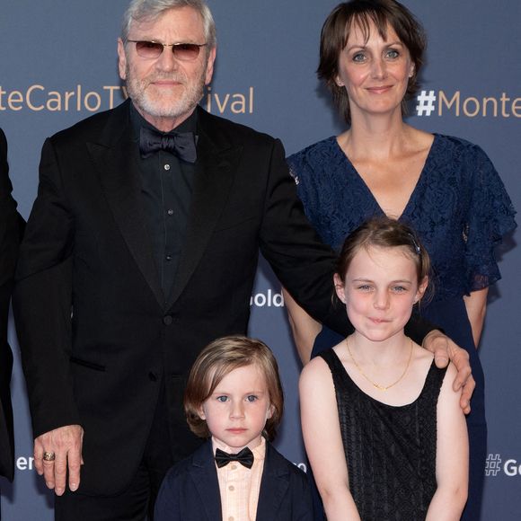 Tcheky Karyo avec sa compagne Valérie Keruzore et leurs enfants assistent à la cérémonie de clôture du 60ème Festival de Télévision de Monte-Carlo, Monaco. Photo de David Niviere / ABACAPRESS.COM