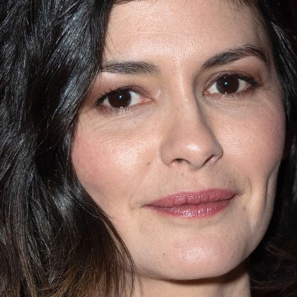 "C'est dingue, je ne vis absolument pas dans la forêt. Je n'ai pas quitté Paris"

Audrey Tautou assiste au défilé Balmain dans le cadre de la Paris Fashion Week Womenswear Fall/Winter 2020/2021 à Paris, France, le 28 février 2020.