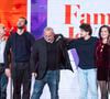 Le concept de ce divertissement est de réunir des artistes et les membres de leur famille sur un même plateau.

Exclusif - Michel Duléry, Raphael Duléry, Antoine Duléry, Lucien Duléry et Pascale Pouzadoux lors de l'enregistrement de l'émission "Famille je vous aime" présentée par Michel Drucker et qui sera diffusée le vendredi 29 mai sur France 3, à Paris, France, le 4 décembre 2025. © Gaffiot-Perusseau/Bestimage