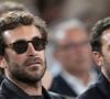 En légende de plusieurs clichés, il écrit : "C’est reparti ! Je reçois des messages tous les jours pour nous demander si une suite est prévue. La réponse est OUI."

Louis Kretz, Martin Kretz et Valentin Kretz dans les tribunes lors des Internationaux de France de Tennis de Roland Garros 2025, à Paris, France, le 5 juin 2025. © Jacovides-Moreau/Bestimage